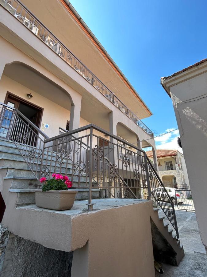 Christopher Apartments Afytos Buitenkant foto